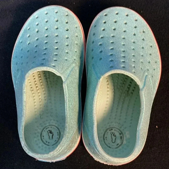 NATIVE SLIP ON SHOES TEAL GLITTER GIRLS SHOES SIZE 7 GOOD CLEAN CONDITION - Picture 12 of 13